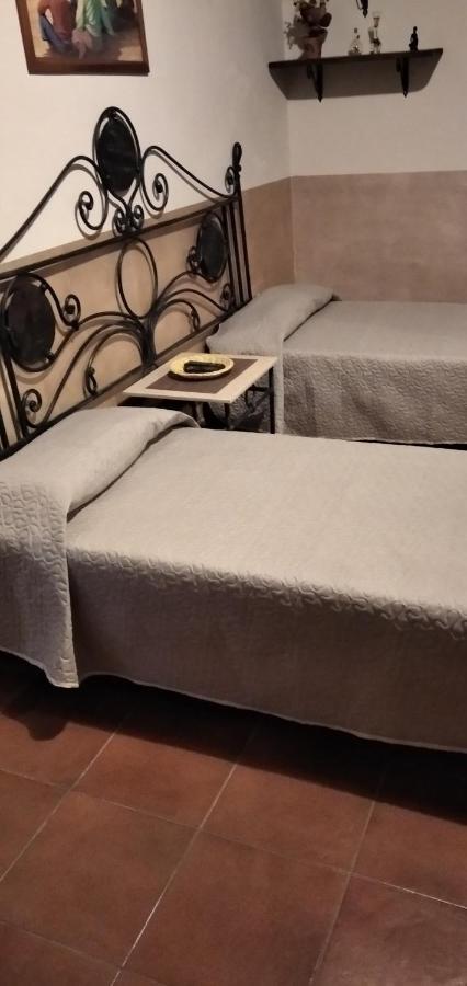Casa Vacanze Fondaco Di Scillato Scillato  Экстерьер фото
