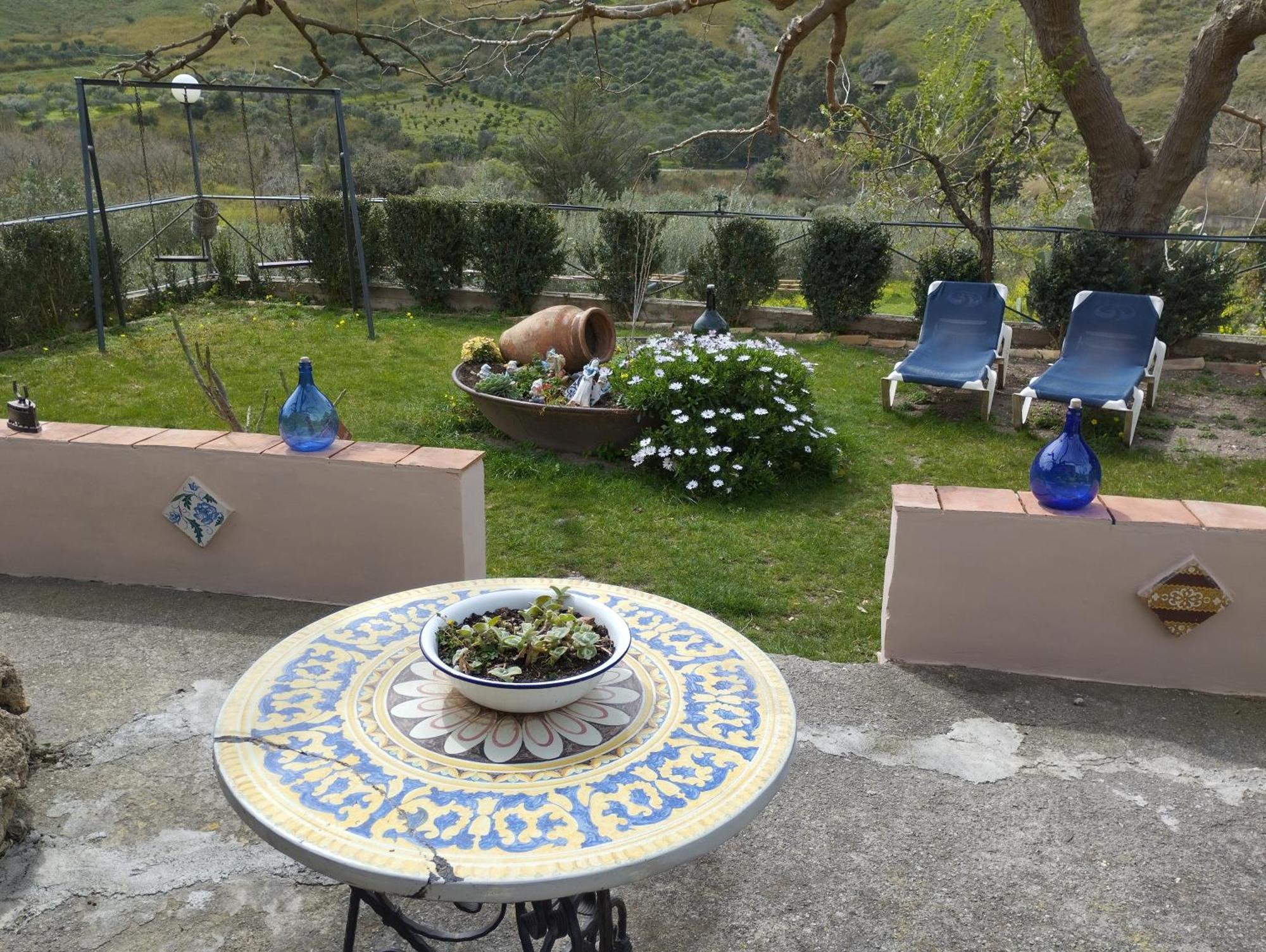 Casa Vacanze Fondaco Di Scillato Scillato  Экстерьер фото