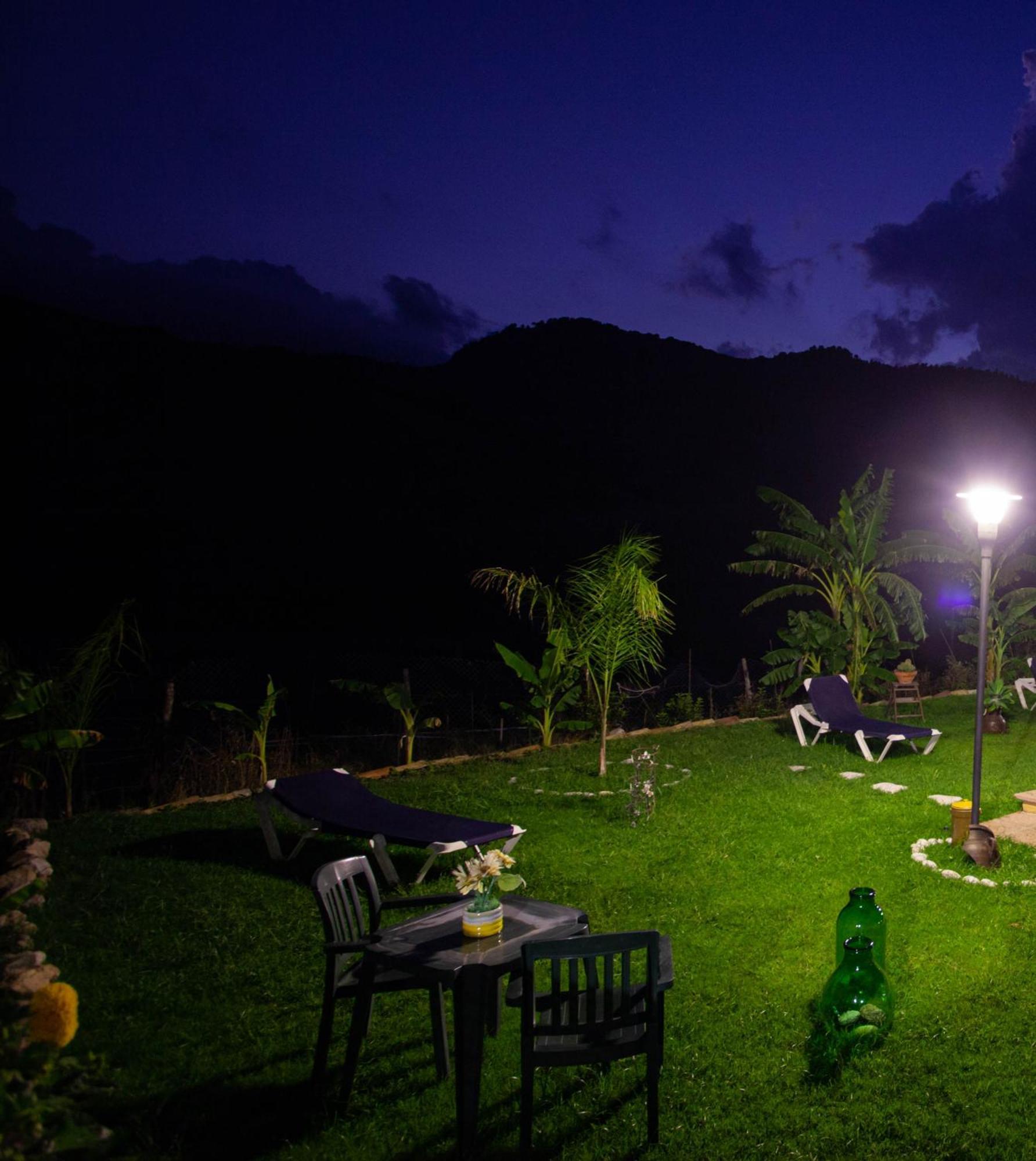 Casa Vacanze Fondaco Di Scillato Scillato  Экстерьер фото